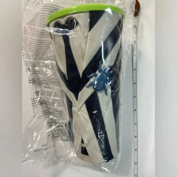 COPY - Beetlejuice Beetlejuice - Beetlejuice Suit/Bug Textured Gripper Cup w/ S… - Picture 4 of 10